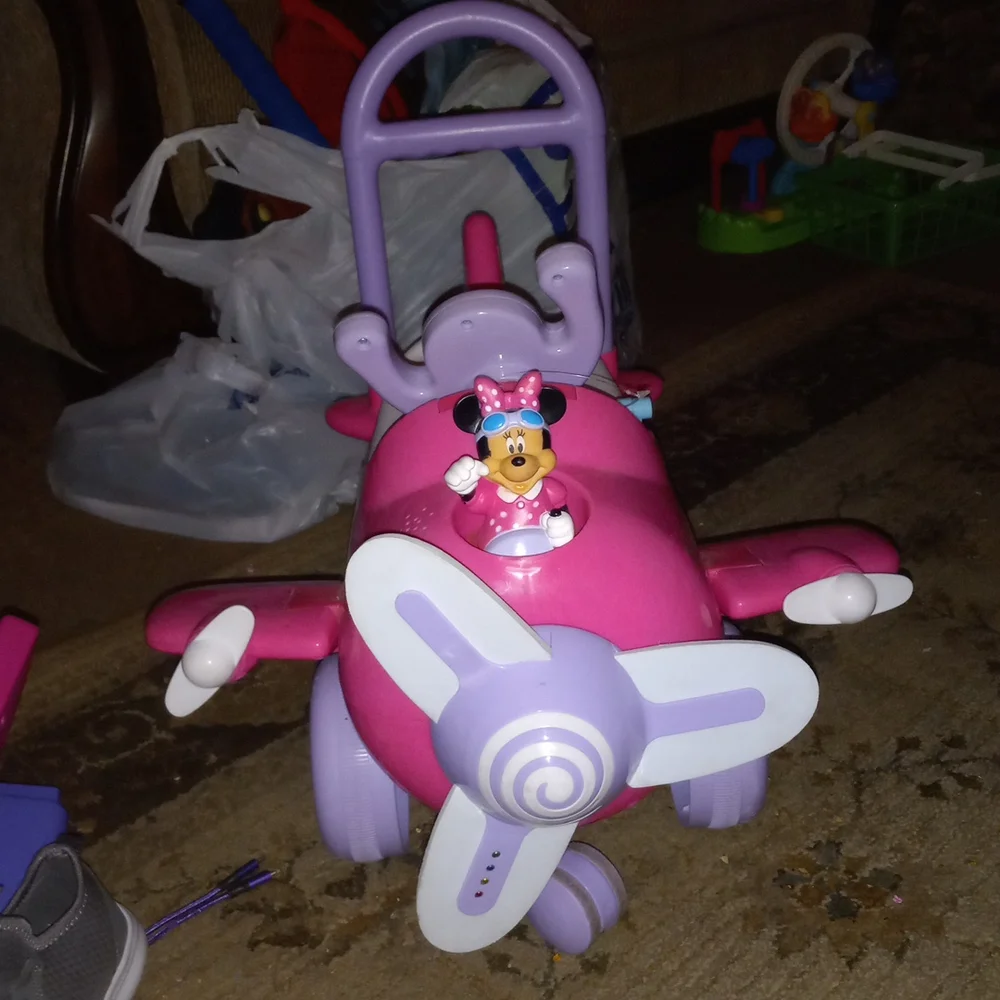 Ride On Minnie Mouse Airplane